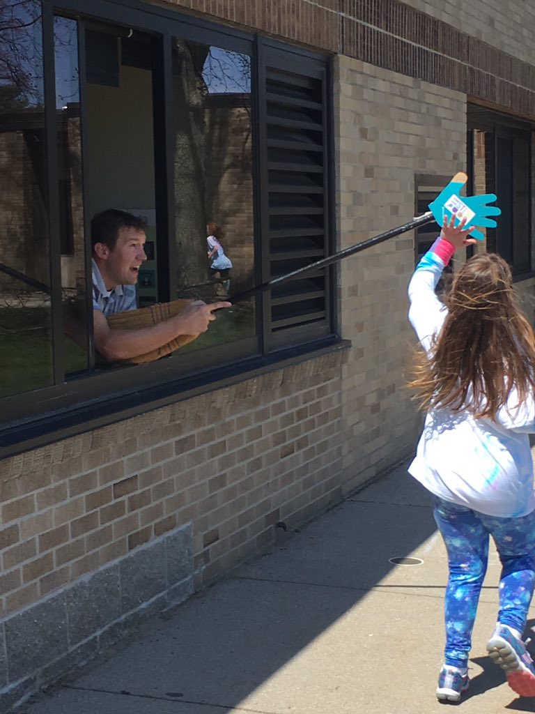 Even Mr Ratke got into the fun. High five from STEM during our color run <a href="/ghapsrobinson/">GHAPS-Robinson</a> <a href="/GrandHavenSup/">Andrew Ingall</a> <a href="/thompsol32/">Laura Thompson</a>