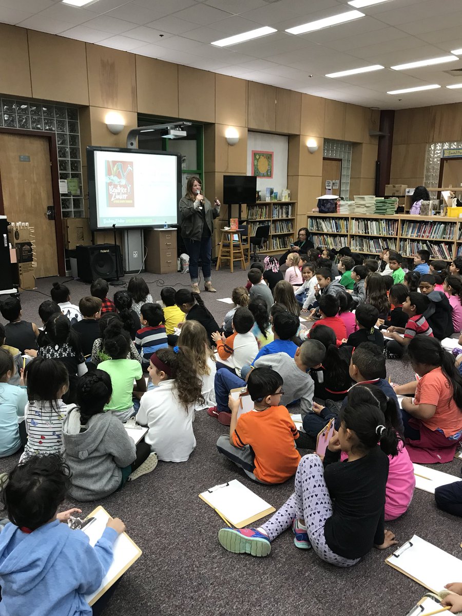 MrsFebbraio's tweet photo. Thanks for coming to talk to us about Beatrice @shelleyjohannes! We had a blast learning how to draw her and meeting you! #SPSMind #SPSHeart #rm44 https://t.co/1XvF23TVST