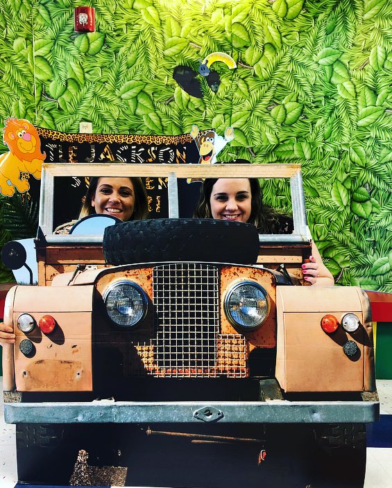 LaPollaaa's tweet photo. Summer Safari @TheLearningExp #TLEjackson #learnPLAYgrow - creating smiles all summer long with @NicoleQuick3 #beepbeep 🦁🐯🐒 https://t.co/Gn8q9VpzOd