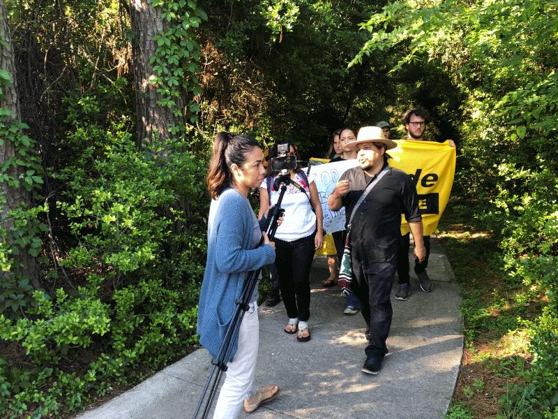 TexasSierraClub's tweet image. Kicked off our international #BreakTheFrackingCycle demonstrations in front of the NextDecade office in the Woodlands, Texas (an hour outside of #Houston) this morning. ✊🏽

Pollute South Texas communities for fracked gas to be shipped overseas? No way. #StopRioGrandeLNG