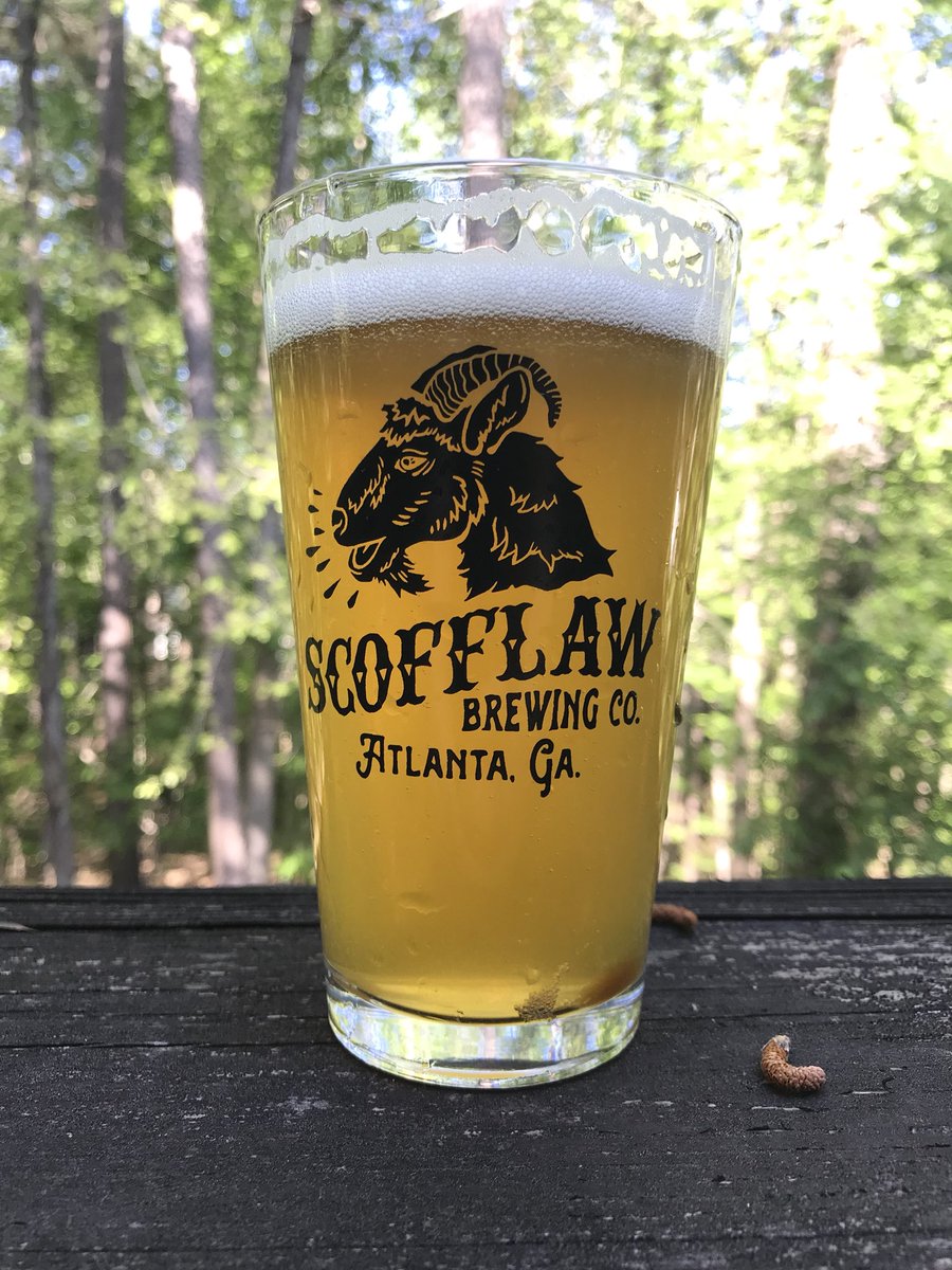 New2BrewDotCom's tweet photo. It’s a Basement IPA kinda Friday evening in the ATL. @ScofflawBrewing #craftbeerhour https://t.co/Cp1cia1GWd