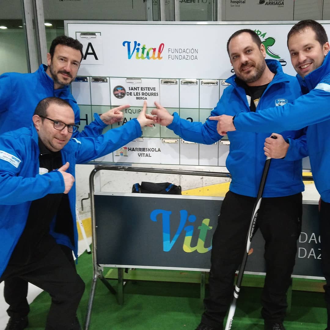 Curling_Roures's tweet photo. Gran equip! https://t.co/5TE2usJZg8