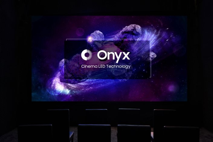 fanbolt's tweet photo. Our editor @emmaloggins got to check out the #SamsungOnyx this week at @CinemaCon - and she's been calling it game-changing ever since. Find out why here: https://t.co/nNThga8HWv #Sponsored #CinemaLED @SamsungUS #Onyx https://t.co/u6xxvaQMzs