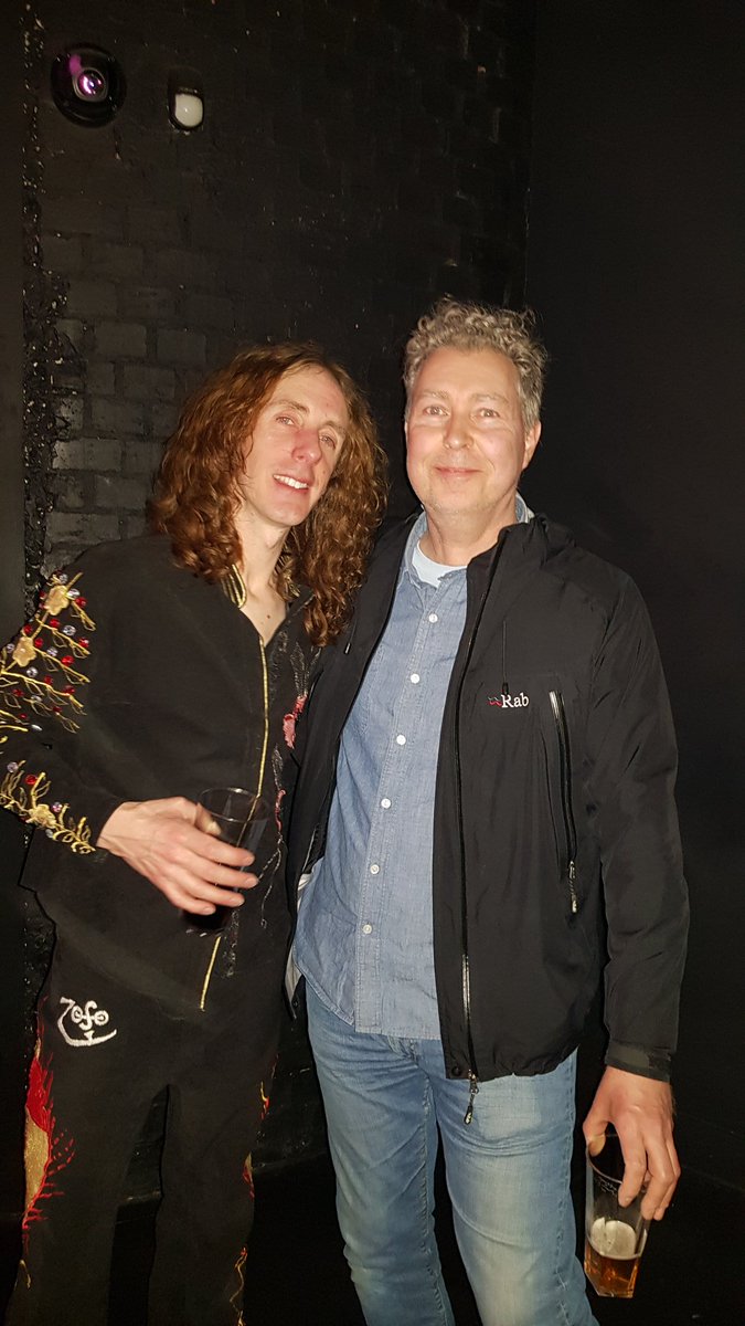 KenWood305's tweet photo. Two great guitarists @deggsy22 @EleventhEarlOfM @Topper293 https://t.co/FcNSzJ8wlj