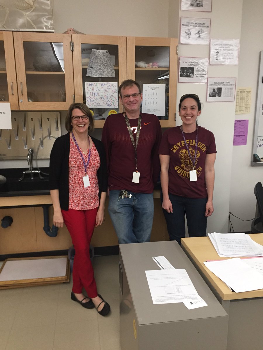 joannawissler's tweet photo. @nortonbuddies @sweed_k @pbeisheim NHS Science supports autism acceptance!  #100%participation #spreadlove #marooncounts https://t.co/hz7PCW9ykj