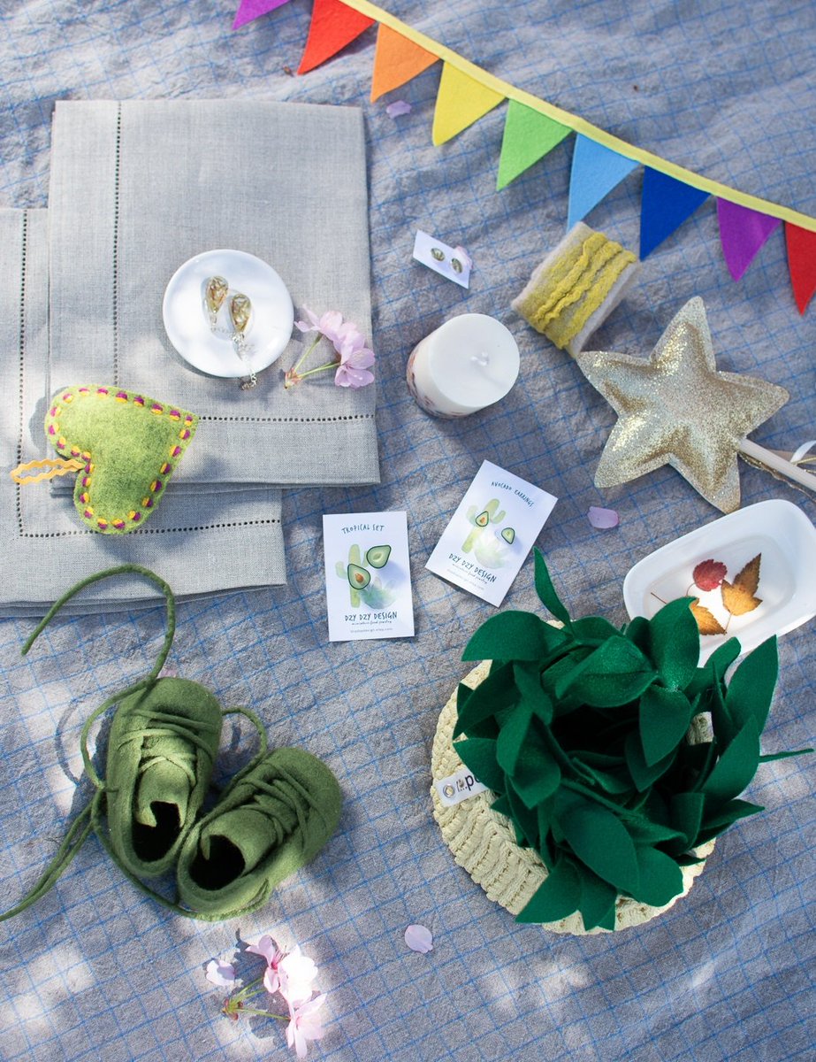 Moment from <a href="/EtsyLithuania/">EtsyLithuania</a> team meeting. 🌸
beautiful works by many talented handicrafters:
<a href="/MouseInAction/">Mouse In Action</a>,  <a href="/musiumuse/">MUSIU-MUSE</a>, <a href="/dzydzydesign/">DzyDzydesign</a>, <a href="/MiLi_Crafts/">MiLiCrafts</a>, <a href="/agnera_LT/">Agnera</a>, <a href="/Lefthandedcraft/">LinenHomeShop</a>, <a href="/minicamp_LT/">Mini Camp</a>, pokiplays.etsy.com, SijaFelt.etsy.com,  RopeDeco.etsy.com