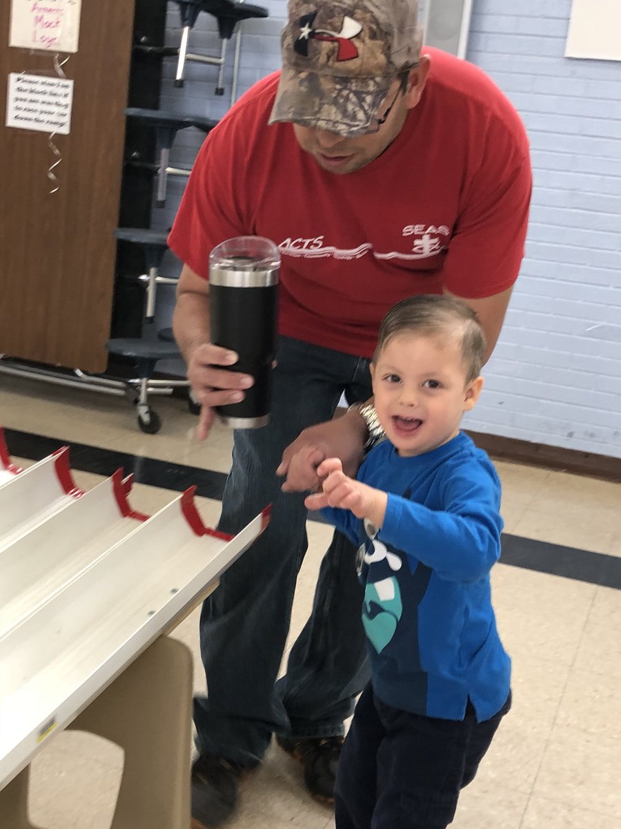 MackWeatherford's tweet photo. Cars with dads was a success!! We even had a few extra helpers. Thank you Odessa Fire Department for hanging out with us today! @EctorCountyISD 🚗💙 https://t.co/KQjo8XNz5u