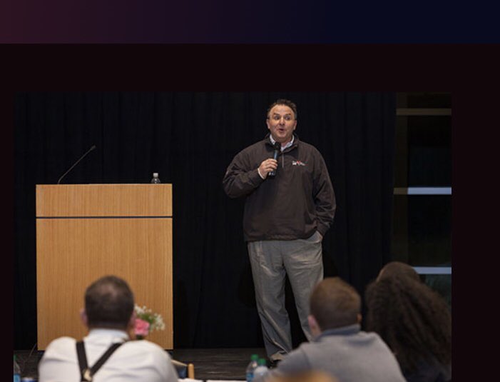 Dave Alwan doing what he does best, motivating, sharing and inspiring others with an attitude of gratitude. #thinkingcapalwayson