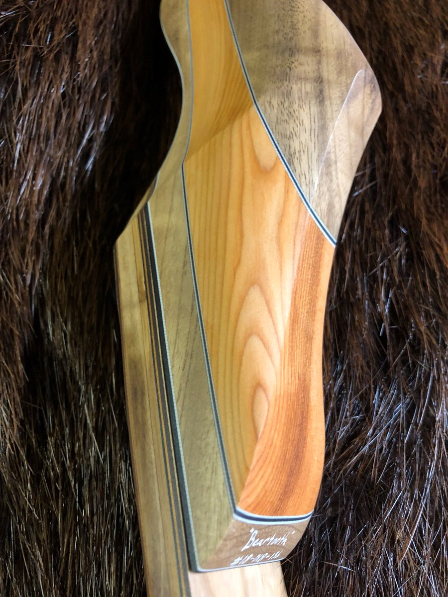 lifecyclegear's tweet photo. Salvaged logs from the coastal forests of Oregon supplied the Myrtle and Pacific Yew for this LifeCycle Beartooth by Wengerd! ~ #lifecyclegear #lifecyclebows #traditionalarchery #tradlife #recurvebow #conservation #sustainable #sustainability #hunting #whitetaildeer #archeryhunt https://t.co/7cKKiYzeyI