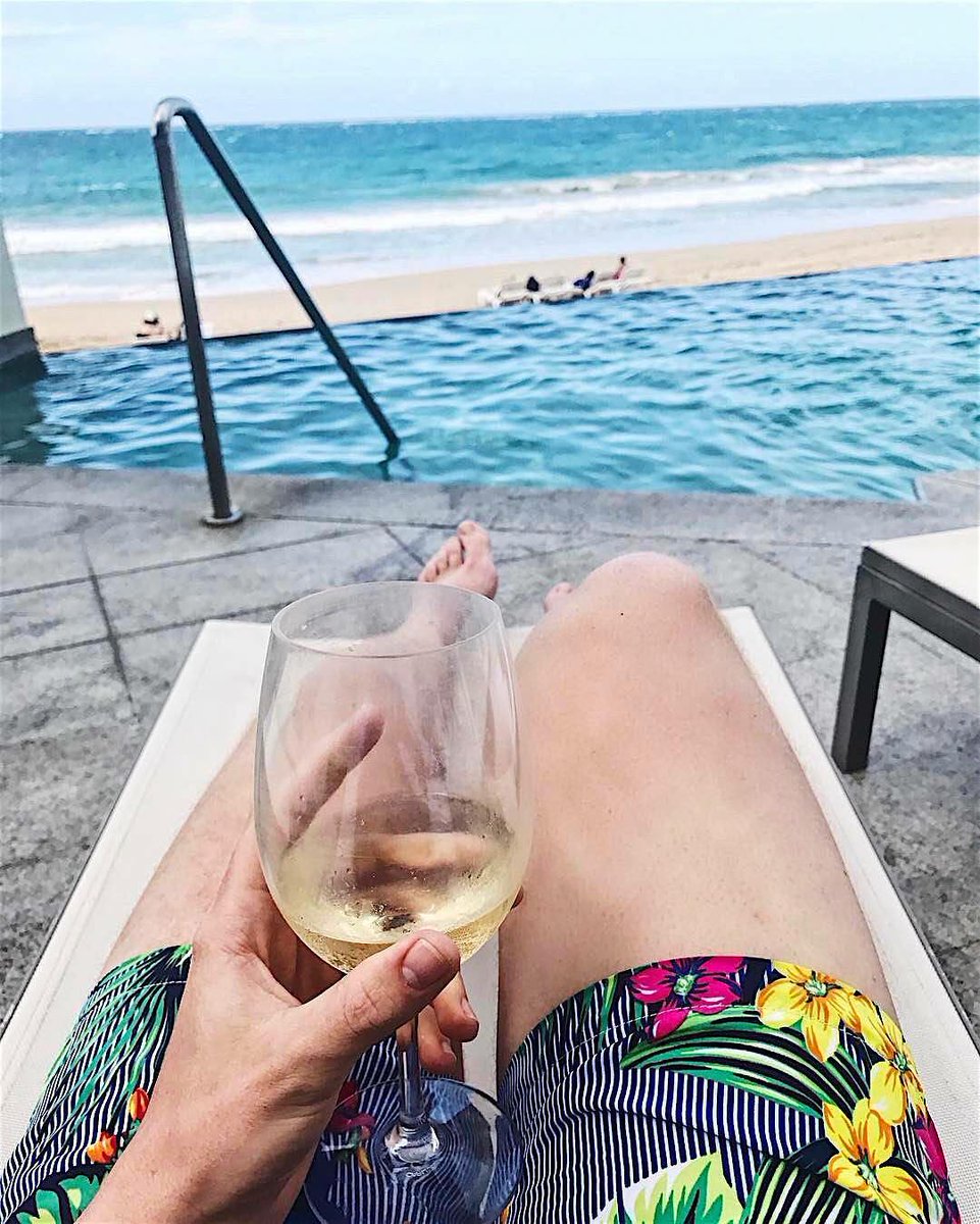 laconcharesort's tweet image. Fill in the blank: I would give my __________ for a Friday like this!  #TGIF #SpringPlay 📸 : @christopher_james_jr