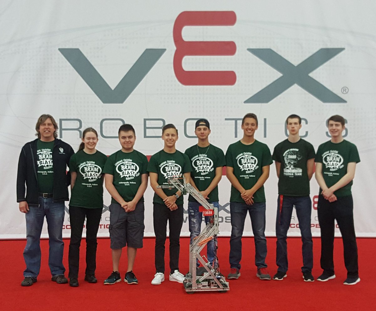 7368W_robotics's tweet image. Our @cchsindy Robotics Team at #VexWorlds 2018 in Louisville, Kentucky!