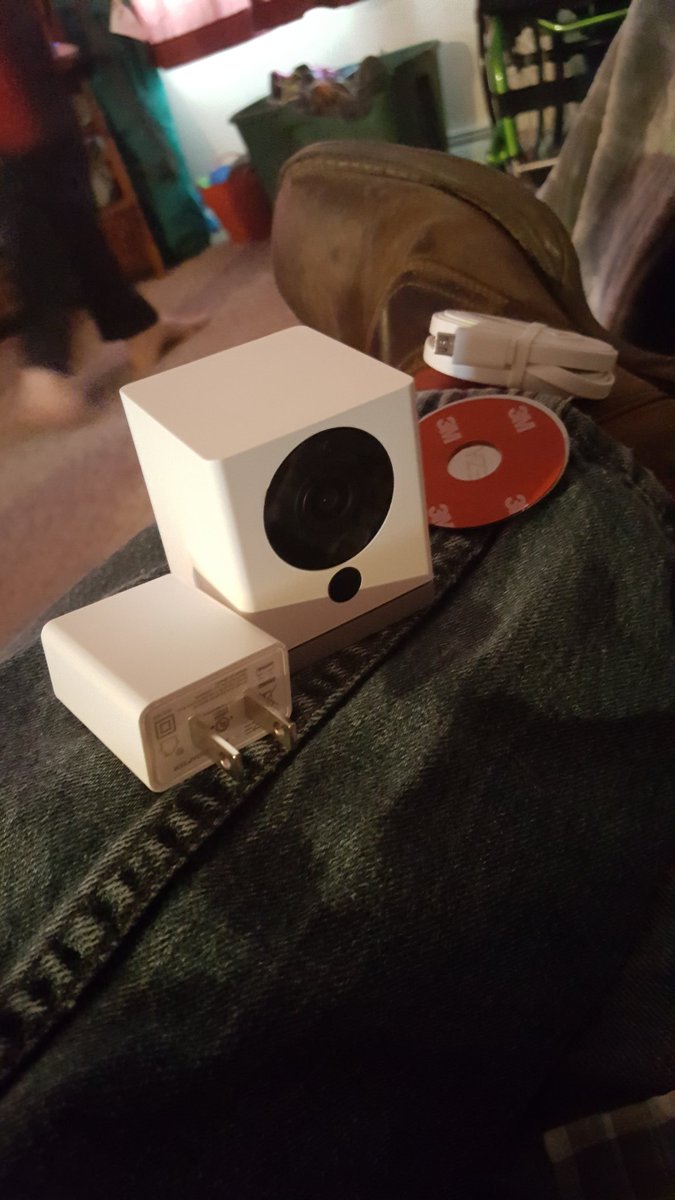 WillieHowe's tweet photo. How good can a $20 @WyzeCam security camera be? We are gonna find out! #recordallthethings #eagleeye https://t.co/e2wNjHgTZu