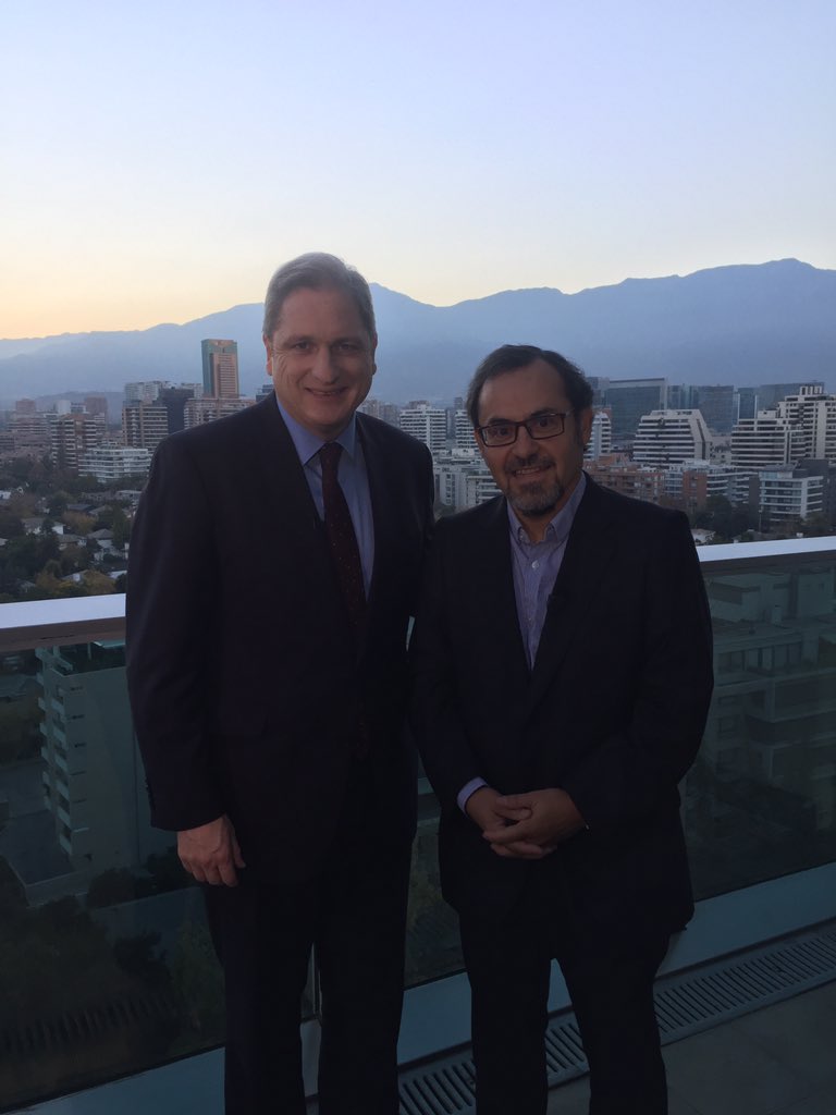 TimHarcourt's tweet photo. @AusLatam @CSIROChile @AustradeLATAM @prochile_au Thanks @CSIROChile CEO Orlando Jiménez for an impressive interview for @Airport_Ec https://t.co/v81CPWz4Rc
