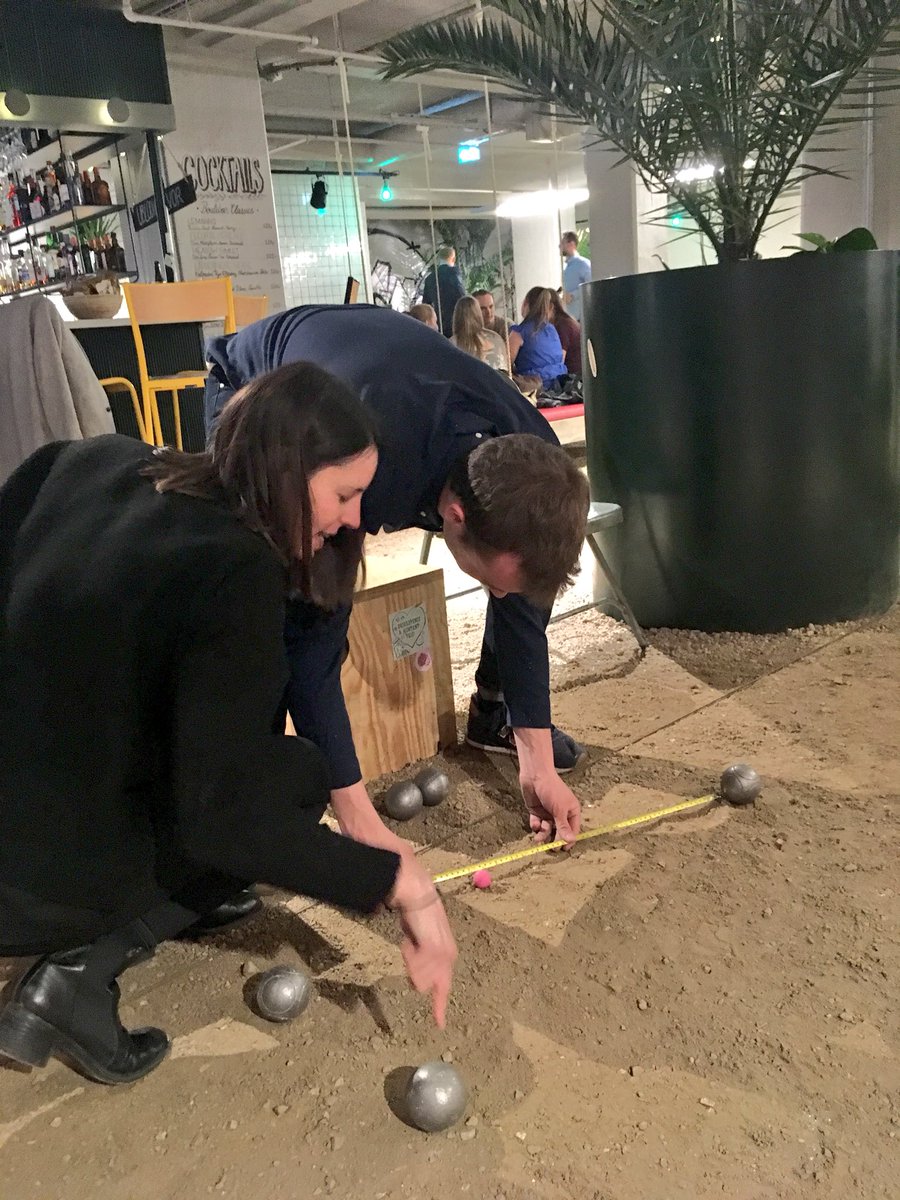 Kevin__Morin's tweet photo. Amoindri par une terrible blessure à l’annulaire, il laisse sa place à @Ma9Rine pour le #FinalFour de pétanque...#Copenhagen #ToMakeHstory https://t.co/YOUWaAsOkS