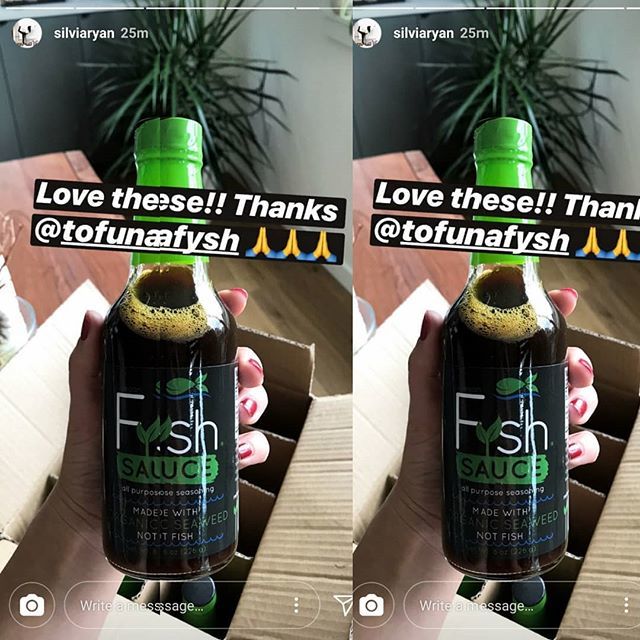 tofunafysh's tweet photo. Guess who just got a free full case of @fyshsauce 😊 @silviaryan because she rocks as a #vegan food blogger, #yogi and #adventurer follow her for 🔥🔥🔥📷📸🍲🥘 https://t.co/JI1jjfqdhR https://t.co/z0ZeuKbGwO