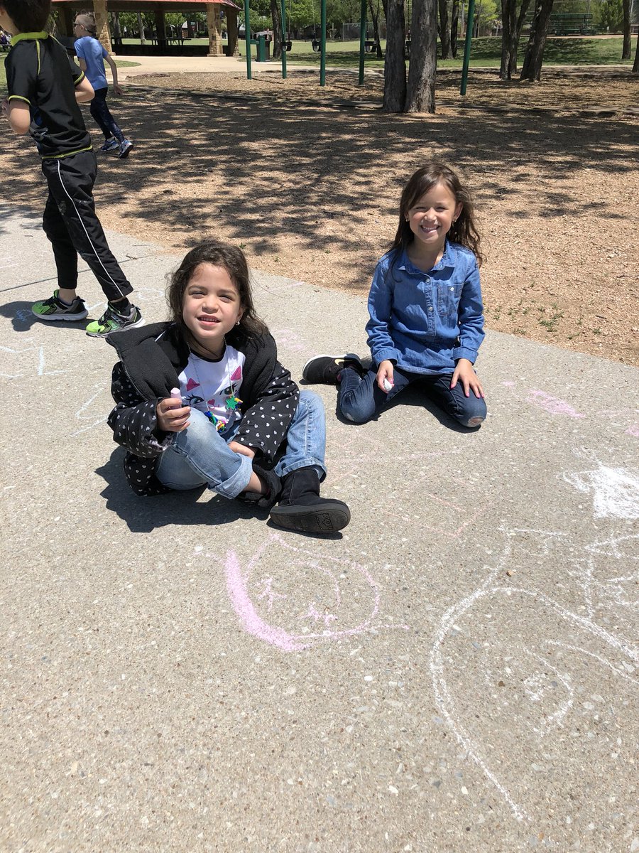 MrsMoman's tweet image. Working our way through the ABCs as we finish the year! Day 24 is letter C! Communicating with Chalk! #HuffmanPYP