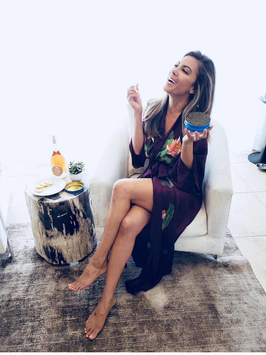 KavitaChanne's tweet photo. Had to take the tin away from my babes. Seriously... need some solo @PetrossianNYC + @TheChanneRose time. 🍷🐠 

#petrossian #caviardreams #kaluga https://t.co/sVSDe4hIz4
