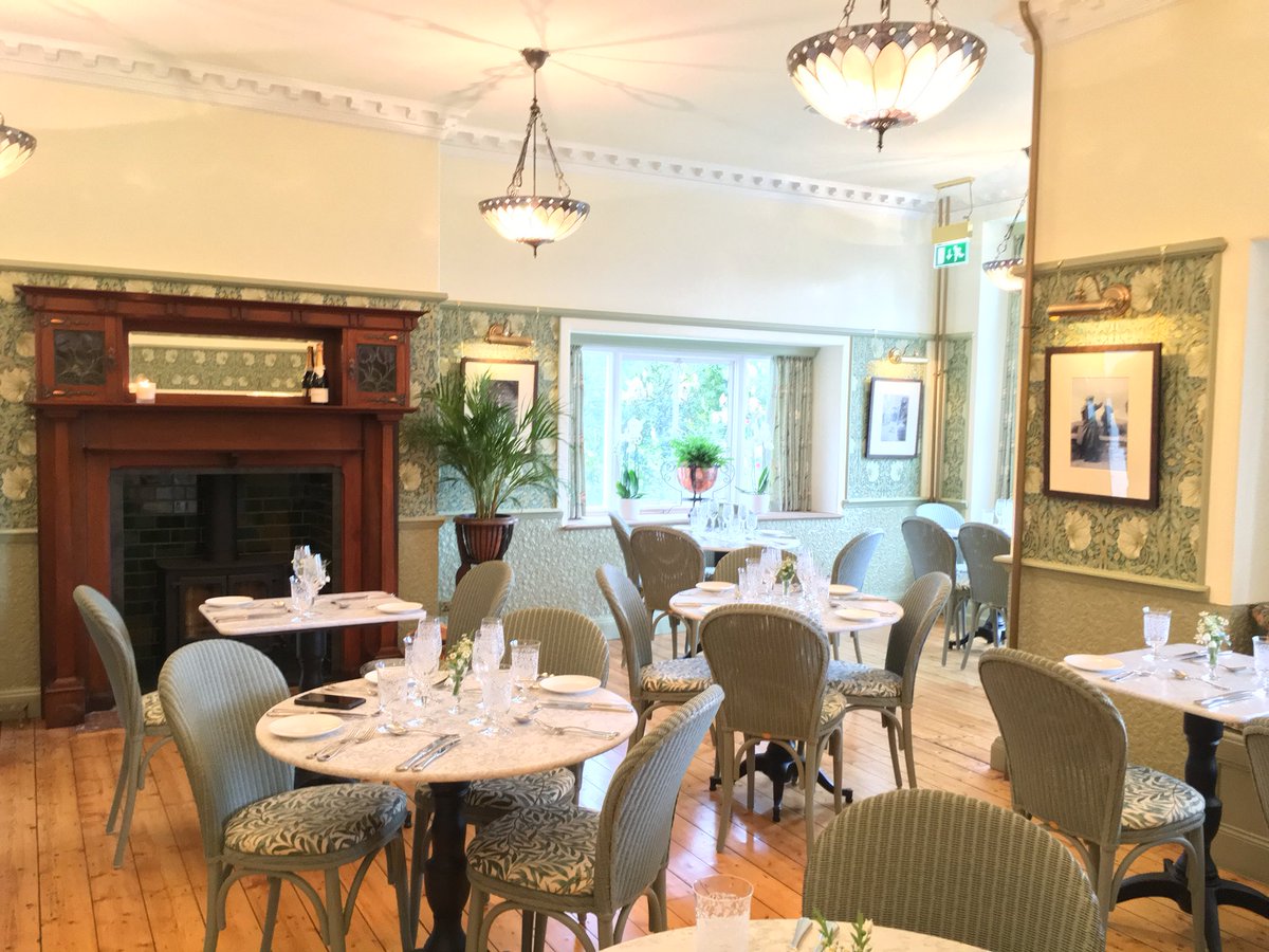 cookerytutor's tweet image. An #afternoontea at @TheGaddum is made extra special with tea from @Quinteassential and fine bubbles from @Nyetimber