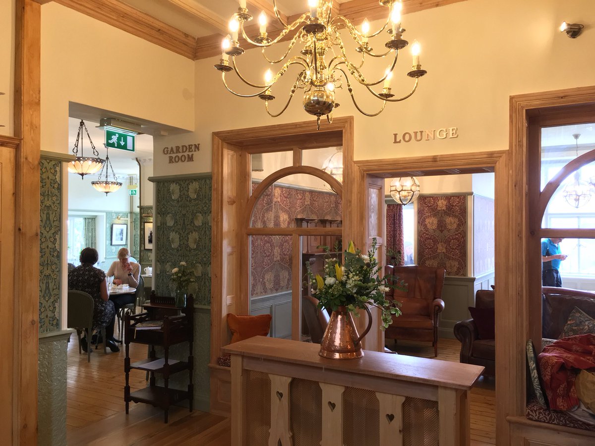 cookerytutor's tweet image. An #afternoontea at @TheGaddum is made extra special with tea from @Quinteassential and fine bubbles from @Nyetimber