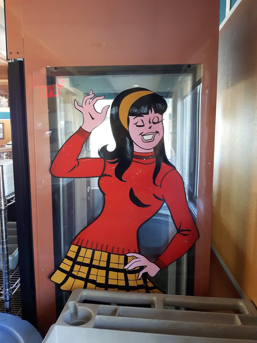 Spotted at the local diner <a href="/ArchieComics/">Archie Comics</a> #Archie #veronica #comics #Riverdale