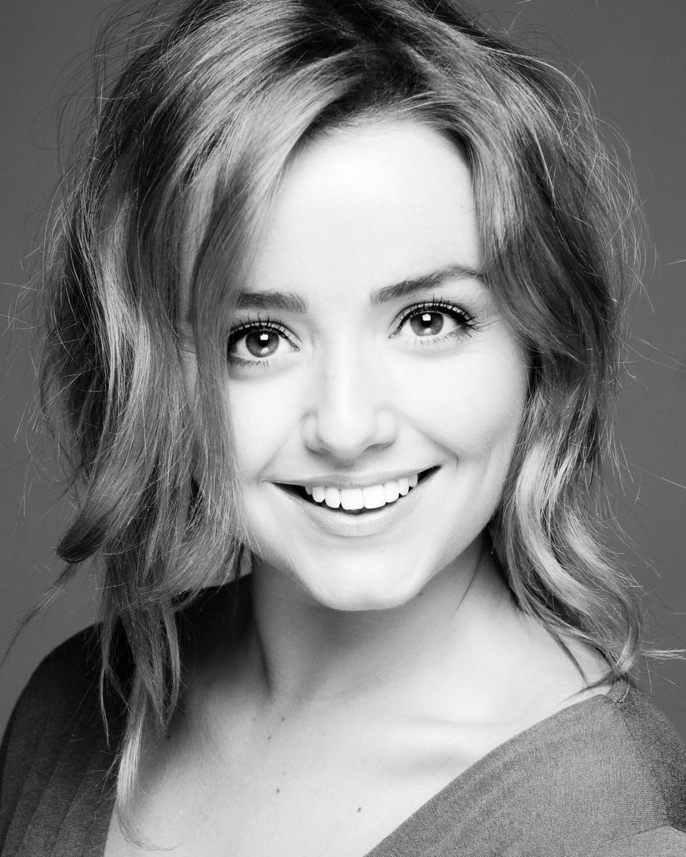 Steph_McKeon's tweet image. A bird’s nest for a head #FirstHeadshotDay