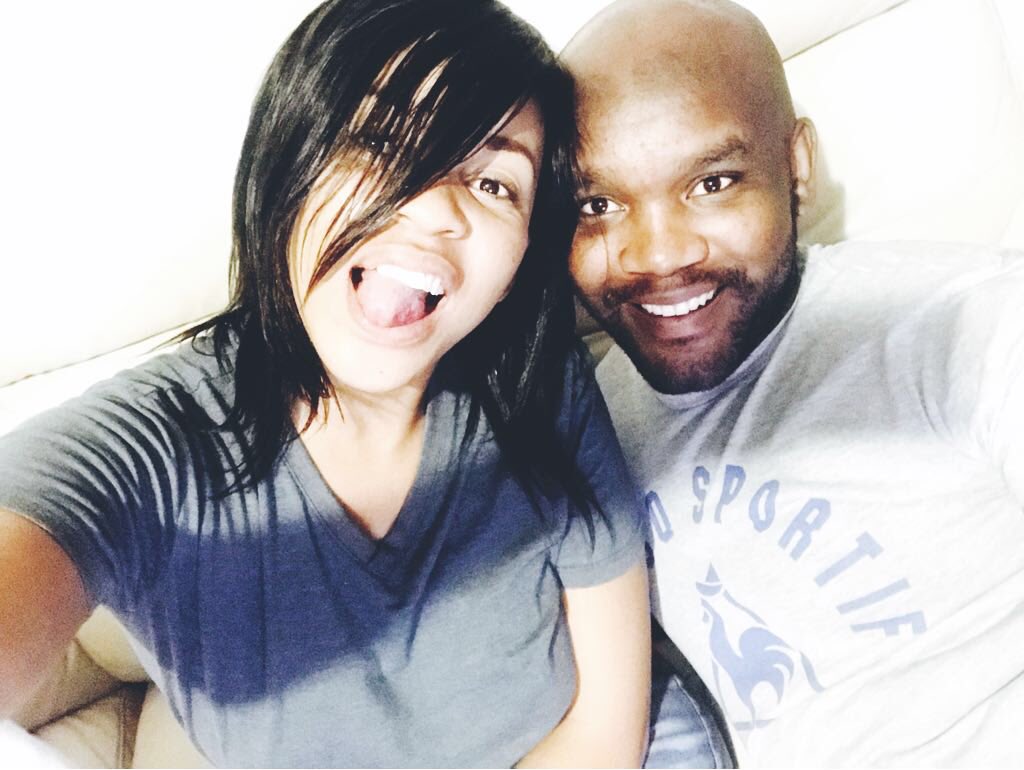 DjMjora's tweet image. Watching with bae @Hit_Refresh #Hit_Refresh