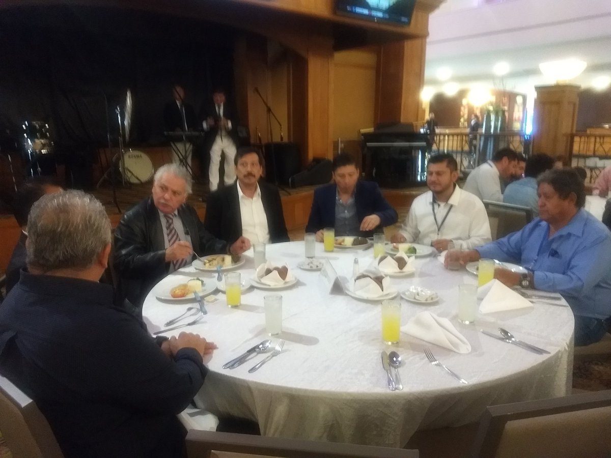 AncsacNL's tweet photo. La Asociación Nacional de Compañias de Supervisión A. C. #Ancsac #DelegaciónNuevoLeón agradecemos al Arq. @FrancoBucio por su capacitación impartida, para Desarrolladores, Laboratorios, Valuadores y #Verificadores de Nuevo León, Tamaulipas y Coahuila. https://t.co/rHriLl4dah