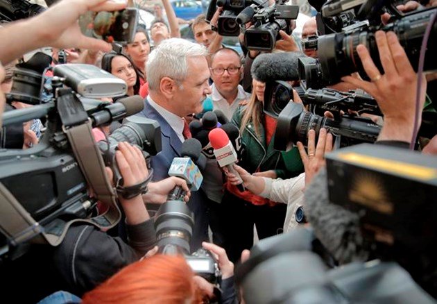 Romania's president calls on premier to resign; she refuses.  ottawamatters.com/world-news/rom… https://t.co/L5EJK3pQUx