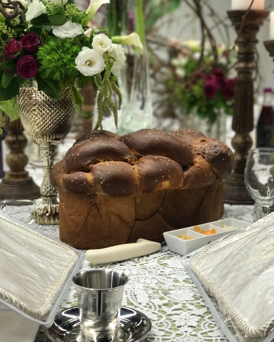 TastyEdge's tweet photo. Happy Friday!✌ Let the weekend begin...😁 A wonderful Shabbos to you all.💐🌺🌹
DREAM IT, WE MAKE IT!🌌
 ------------
THIS IS WHAT WE DO, THIS IS OUR PASSION!! @tasty_edge_catering We Will Personalize Your Event to Your Taste, Budget and Style. https://t.co/S4TttA60ZP