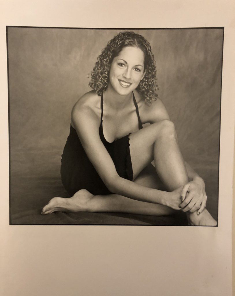 SarahSpain's tweet image. It’s #FirstHeadshotDay and if yours are B&amp;amp;W... you old! 

#CurlySue #NotAPerm #SpermEyebrows