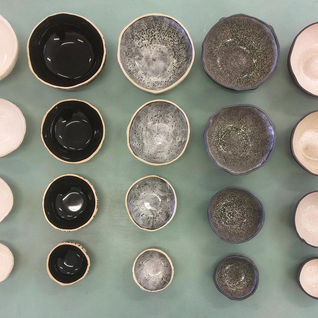 RegenProjects's tweet photo. Visit the High Desert Test Sites pop-up by Andrea Zittel @hammer_museum! Featuring HDTS’s Gem/Mineral Expo, publications, a new line of ‘A-Z West Works,’ and more by artists from the High Desert. Benefits @hdts2013. Through September 30. Photos: Andrea Zittel and David Lopez. https://t.co/IdUCywGMQU