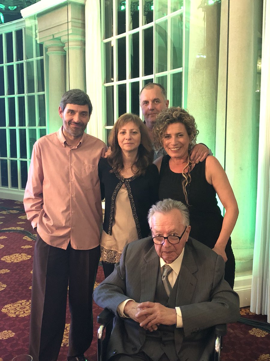 mariabatetr's tweet photo. Molt contents d, haver celebrat els 75 anys de Metalúrgica del Penedès a la #nit18 @_FEGP Felicitats especials Joan!!!!! https://t.co/DvGyeyrRrT