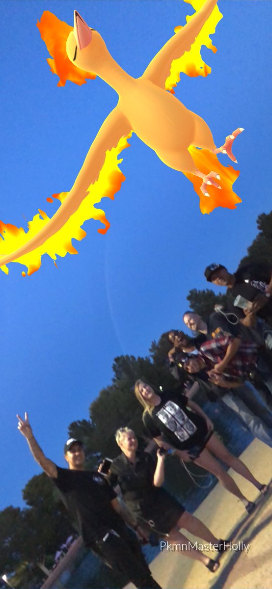 PkmnMasterHolly's tweet image. Sunset with @DarkMatterWolf9 @SecretLeague1 @Only1link @DX1Tweets @theguitarist562 @enforsstrom in beautiful Las Vegas. 🙏🔥😍

#ARPlusMode #PokemonGo