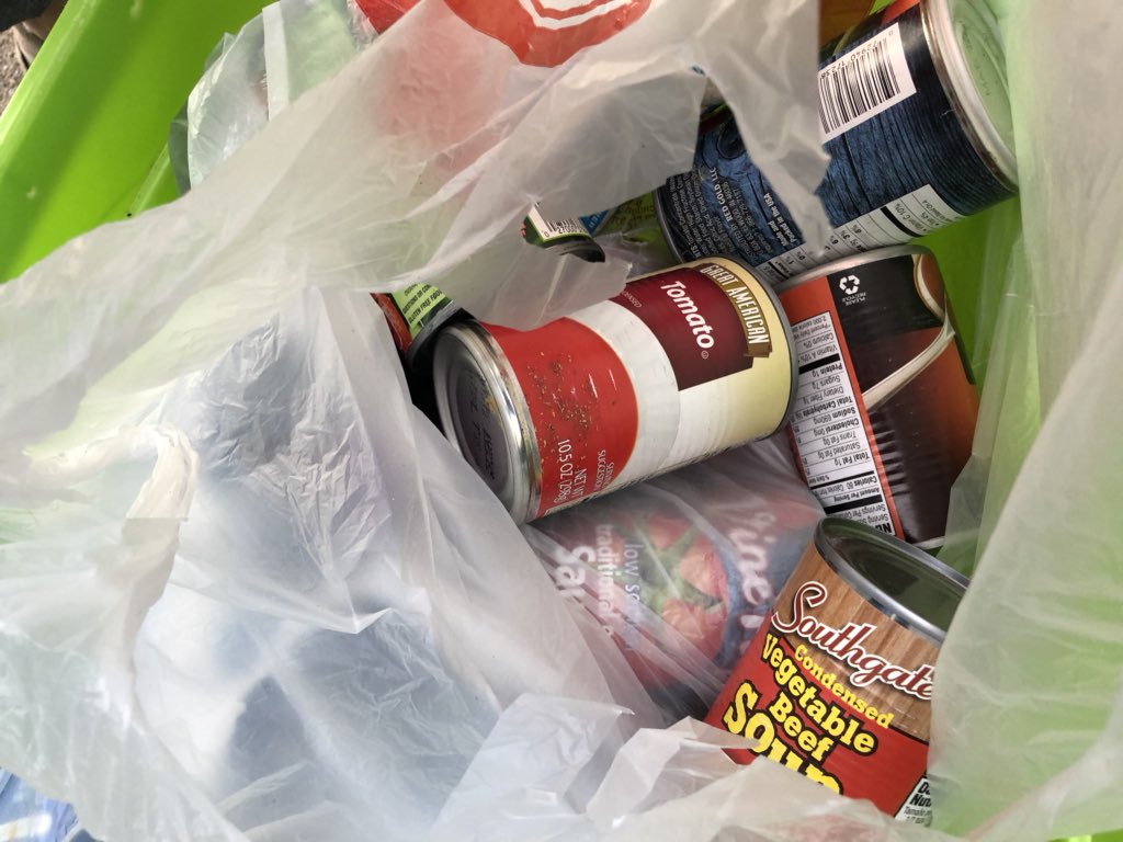 SavingStranger's tweet image. Food to make Blessing Bags for Our Homeless Friends. Remember we are all just 1 paycheck away from being homeless. #SavingthePerfectStranger #EllenDegeneress #Compassion