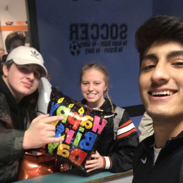 Aspen_Ortegon's tweet photo. Starting Monday I’m going to be counting down of how many days till my favorite seniors graduate they helped me a lot this year it’s going to suck when they graduate😭 @Troy_stewart_is  #troymybrother #luisismybff https://t.co/qIPkxx5m6m