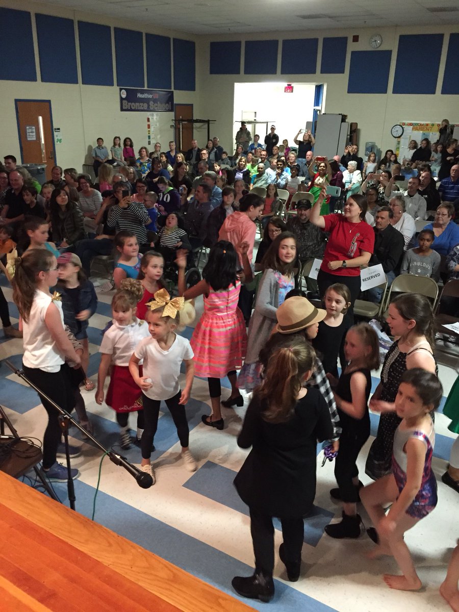 hcpss_les's tweet photo. Ending an amazing night with our 5th graders leading everyone in the Cupid Shuffle https://t.co/NLf7zvb1Zy
