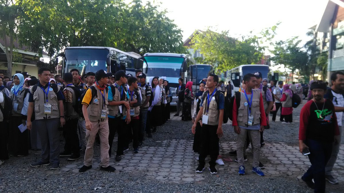 iloveaceh's tweet photo. Hari ke 2 kegiatan @lasenas2018 persiapan keberangkatan menuju tempat² sejarah. Rangkaian agenda hari ini akan mengunjungi berbagai objek sejarah yang ada di Aceh Besar dan Banda Aceh. #LasenasAceh2018 https://t.co/ajoclMnyJq
