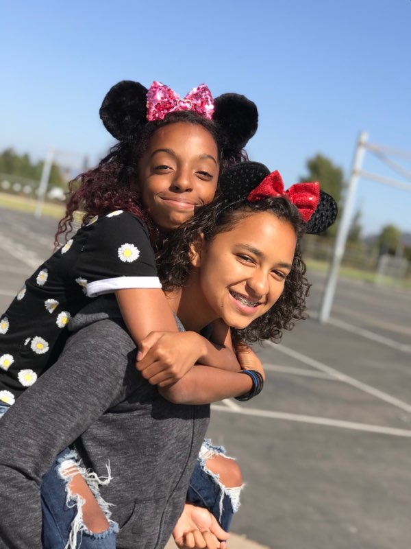 Parkway_ESS's tweet photo. It's Disney Day at Parkway! #HappyFriday https://t.co/JFni6JWDaY