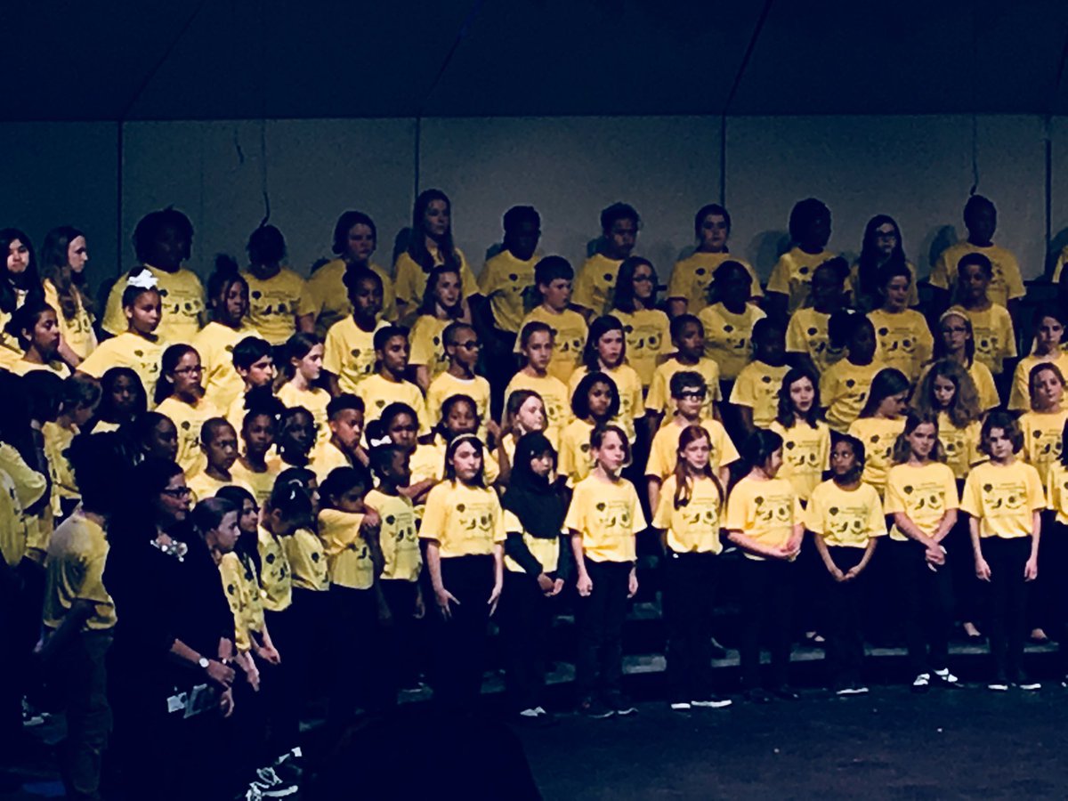 ColleenSpags's tweet photo. Thanks @FVFalcons and @DurhamPublicSch for supporting the arts. Wonderful concert by the DPS all-county chorus! https://t.co/0Vqwl38p4Z
