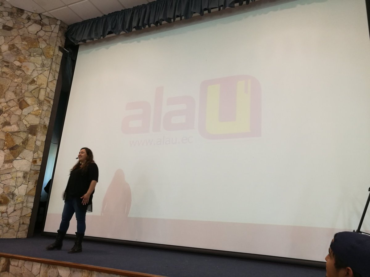 alauec's tweet photo. Gracias a @CoworkingUPS @upsalesiana por permitirnos compartir nuestras experiencias en #reTHOS2018 una experiencia de aprendizaje increíble sobre emprendimiento. https://t.co/IRaF96WYWA