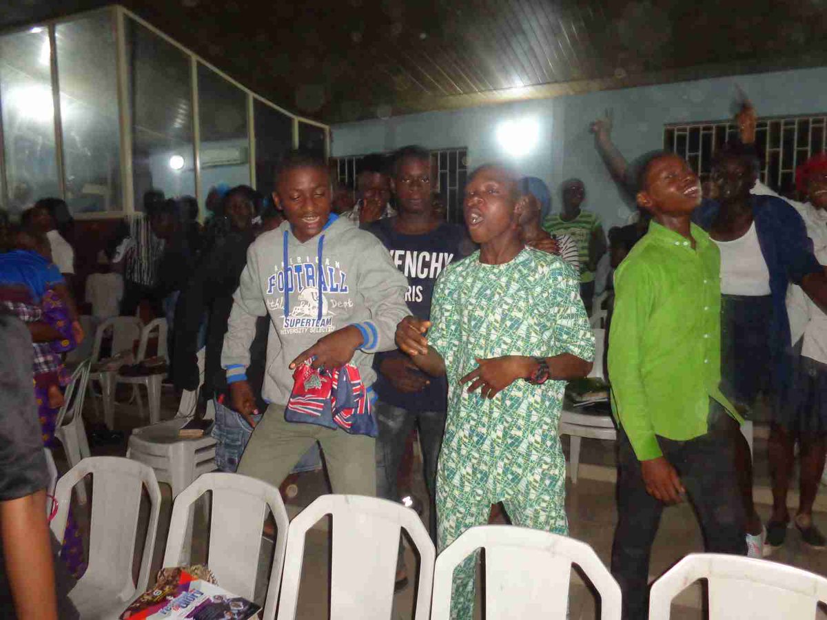 Dcc_Teens's tweet photo. Festiva lof Glory 2018 praise dance to God like never before.
#Divinecovenantcathedral #DCC 
#LP12 #RCCG 
#DCCTEENS #ComeAlive. https://t.co/IbHqautGd3