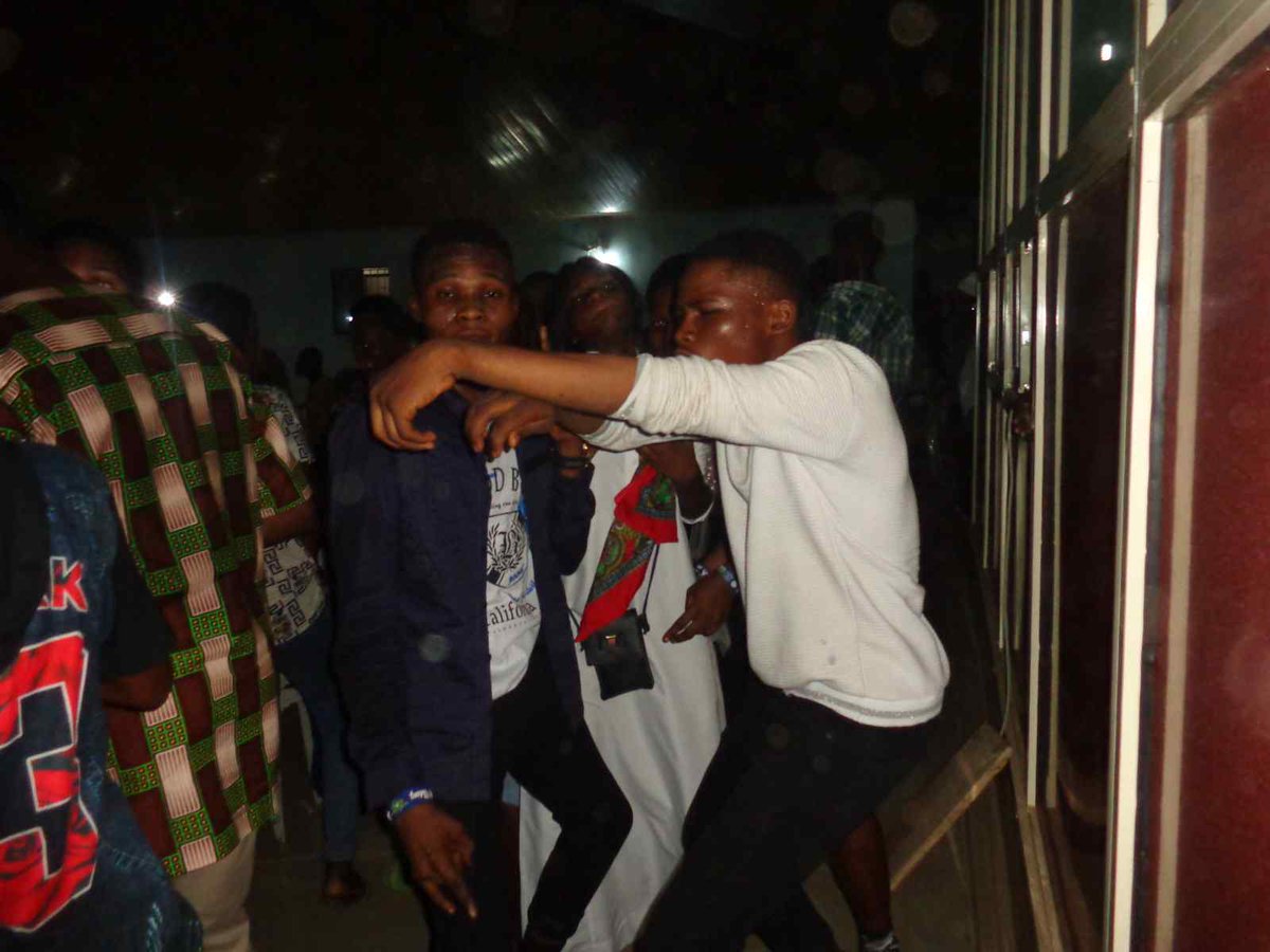 Dcc_Teens's tweet photo. Festiva lof Glory 2018 praise dance to God like never before.
#Divinecovenantcathedral #DCC 
#LP12 #RCCG 
#DCCTEENS #ComeAlive. https://t.co/IbHqautGd3