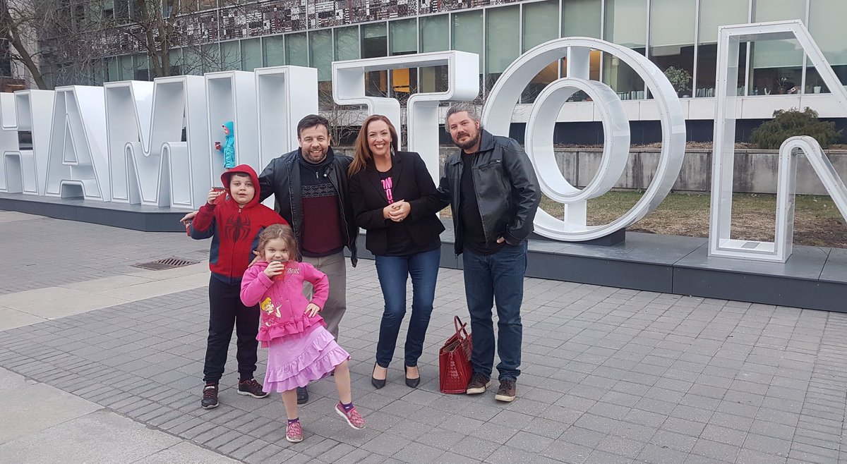 DaminStarrMusic's tweet photo. The #StarrKids β & I are honoured to "Strike a pose" with @LauraBabcock and @KRBAVAC at tonight's #time4sign celebration at #HamOnt City Hall π Way to go !
#HamOntSign Light It Up ! https://t.co/zBkcmxz7NB