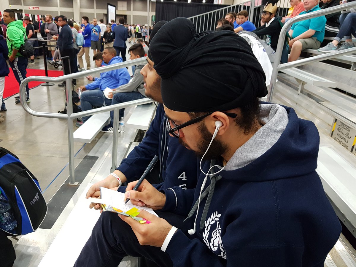 teacher_reuben's tweet photo. After going 5-0 today at #VEXWorlds , #envertronics is 17th out of 100 teams in their division with a record of 6-2-0 in the qualifiers. Watch the last two qualifiers using the link below. Matches are at 7:49am PST @Surrey_Schools

https://t.co/bGgJlTsjGN https://t.co/p4Ur63cpxW