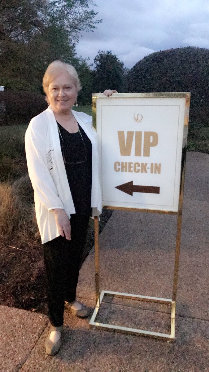 Alexia_Polyviou's tweet image. VIP....and I’m not talking about the club members #POWROCKS #fantastic4 #EBUSTRONG  @diamondresorts