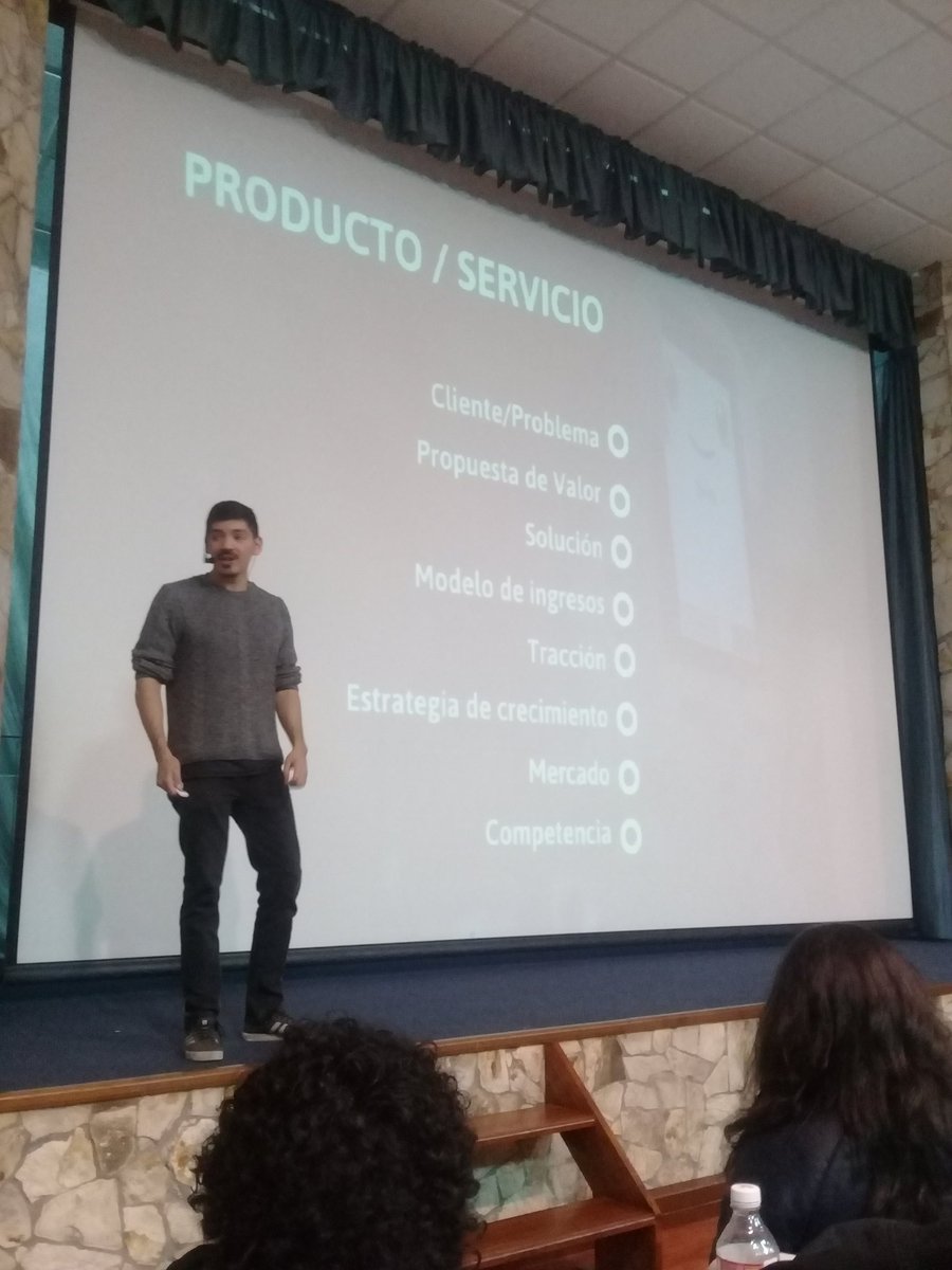sabinoarmenise's tweet photo. Pedro Vera from @founderlistla #Chile Products & Value.... #Entrepreneurship #Entrepreneurship #rEthos2018 #ViveUPS #BioUPSEc #Ecuador https://t.co/SbRyWax0nY