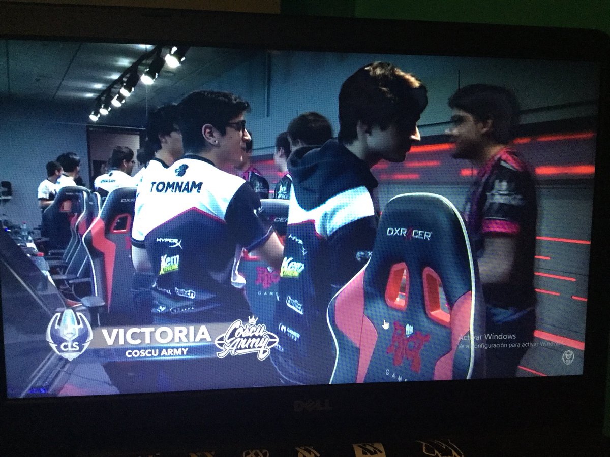 Maximiliano Santander🌶 tweet media