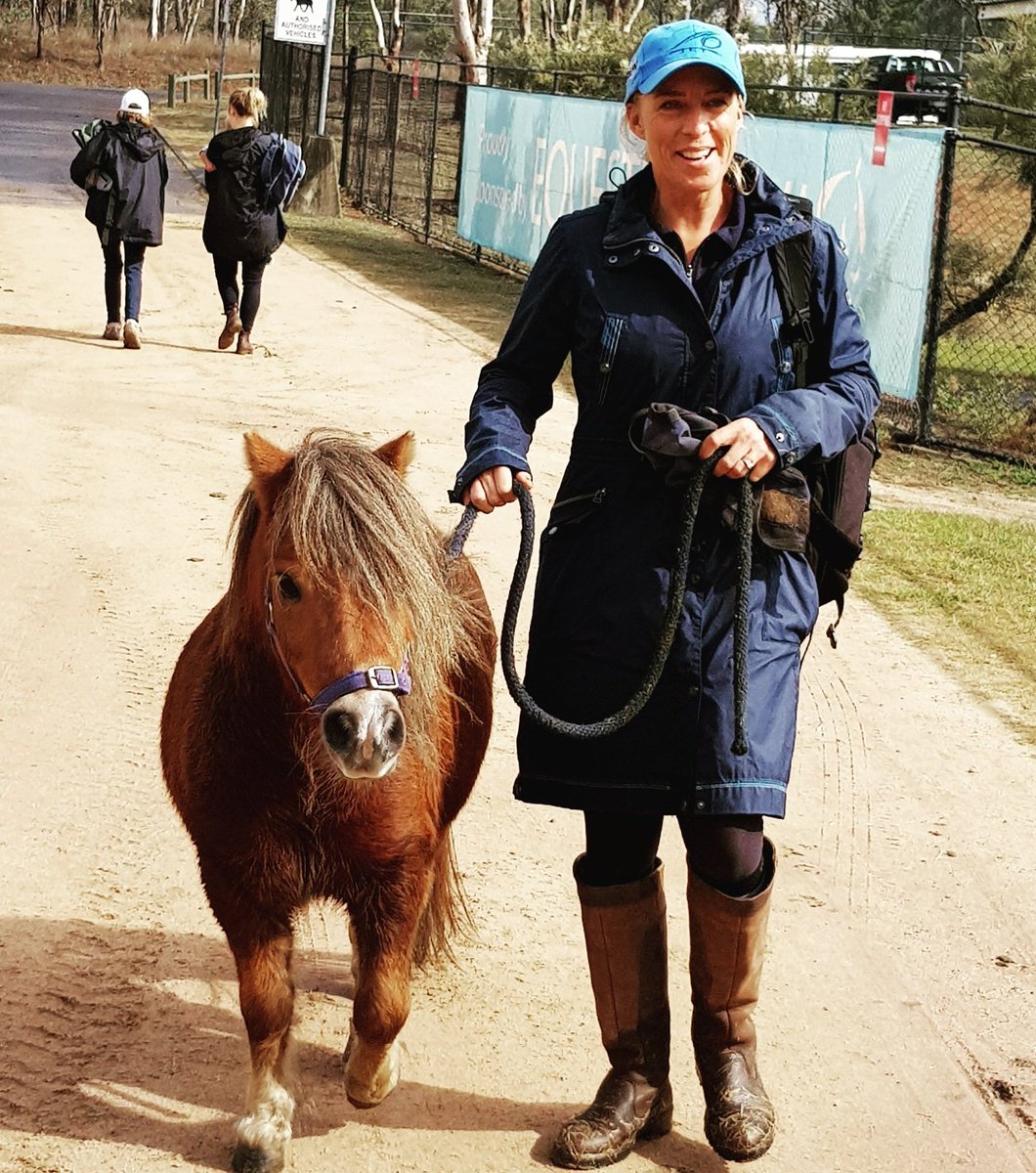 EquestrianAus's tweet photo. #SydHT | @TheMJET and her new mount ready to go cross country 🤣
#EquestrianAUS #RideWithUs #LoveoftheHorse https://t.co/cfJaQC7k3b