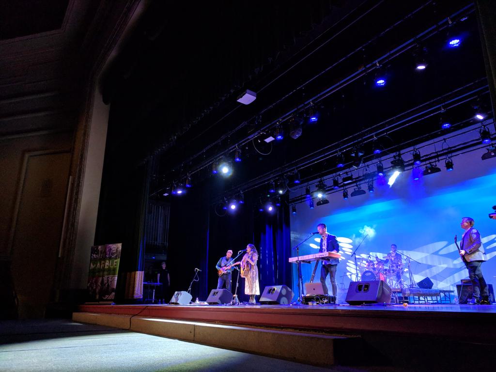 marbleloungerec's tweet photo. 🎉ROSALIND &amp; THE WAY PERFORMING NOW AT THE DROP PARTY 🎉 https://t.co/PjX90AGxUf