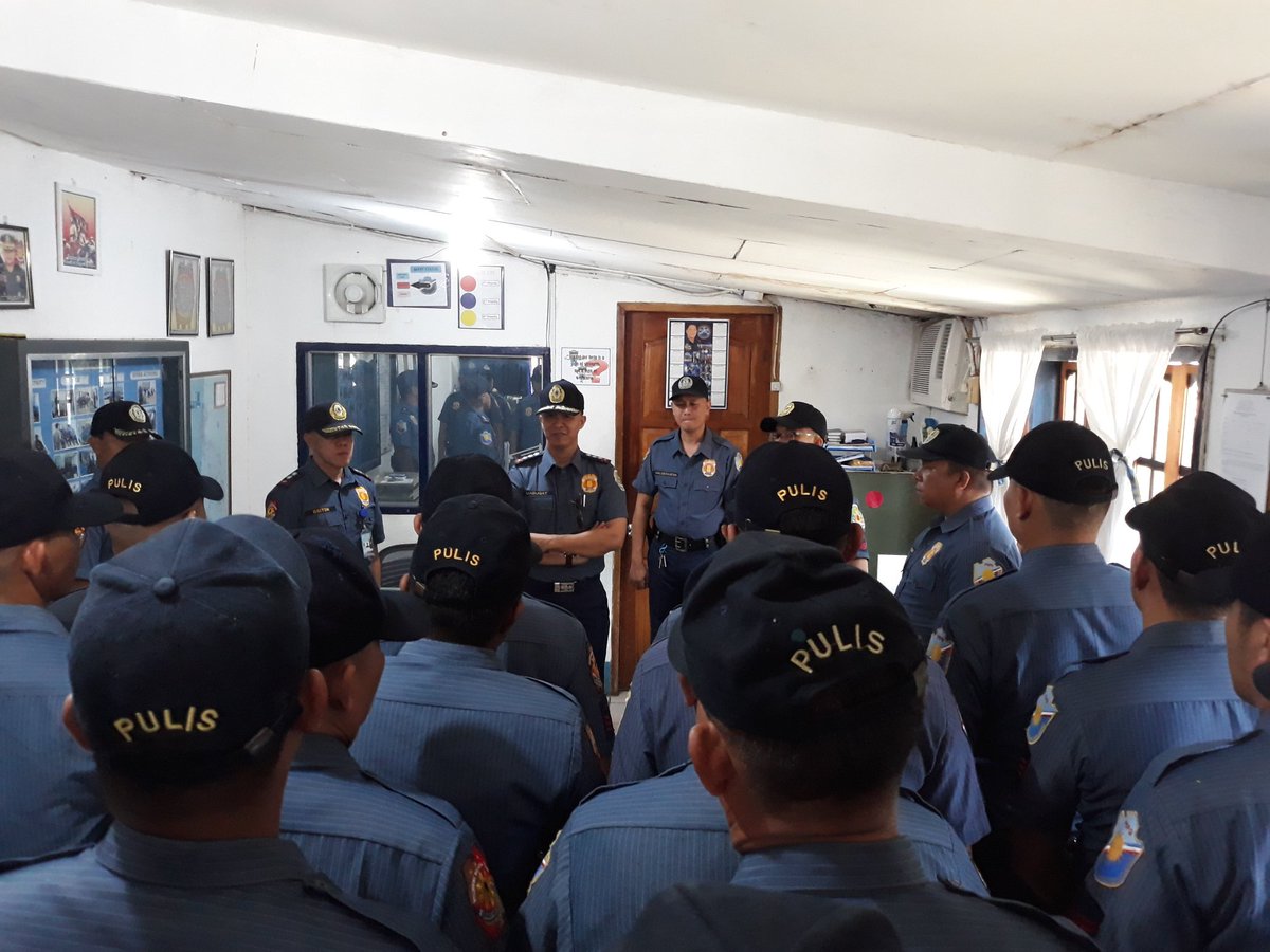 rpeu10's tweet photo. RPSPU10 personnel led by PSupt Briton during RIAS inspection. @DirectorPSPG @pspg_ops_omd @sds_pspg @rpeu10 https://t.co/Gn5XrQaSpz